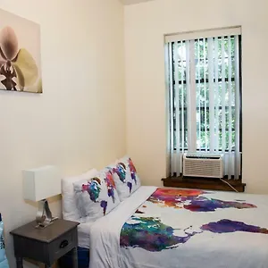 https://the-harlem-getaway.us-newyorkcity.com